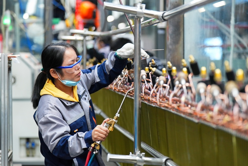 武漢美的暖通工廠 AI質(zhì)檢革新制冷設(shè)備制造，實(shí)現(xiàn)產(chǎn)品“下線即合格”